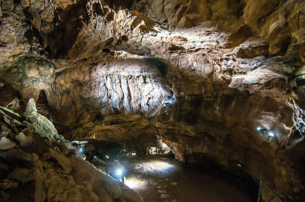 "Hübichsaal" in der Iberger Tropfsteinhöhle des HöhlenErlebnisZentrums im Harz