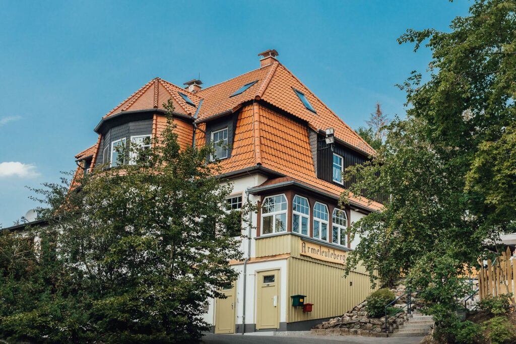 Top-Ausflugsziel im Harz: Das Waldgasthaus Armeleuteberg